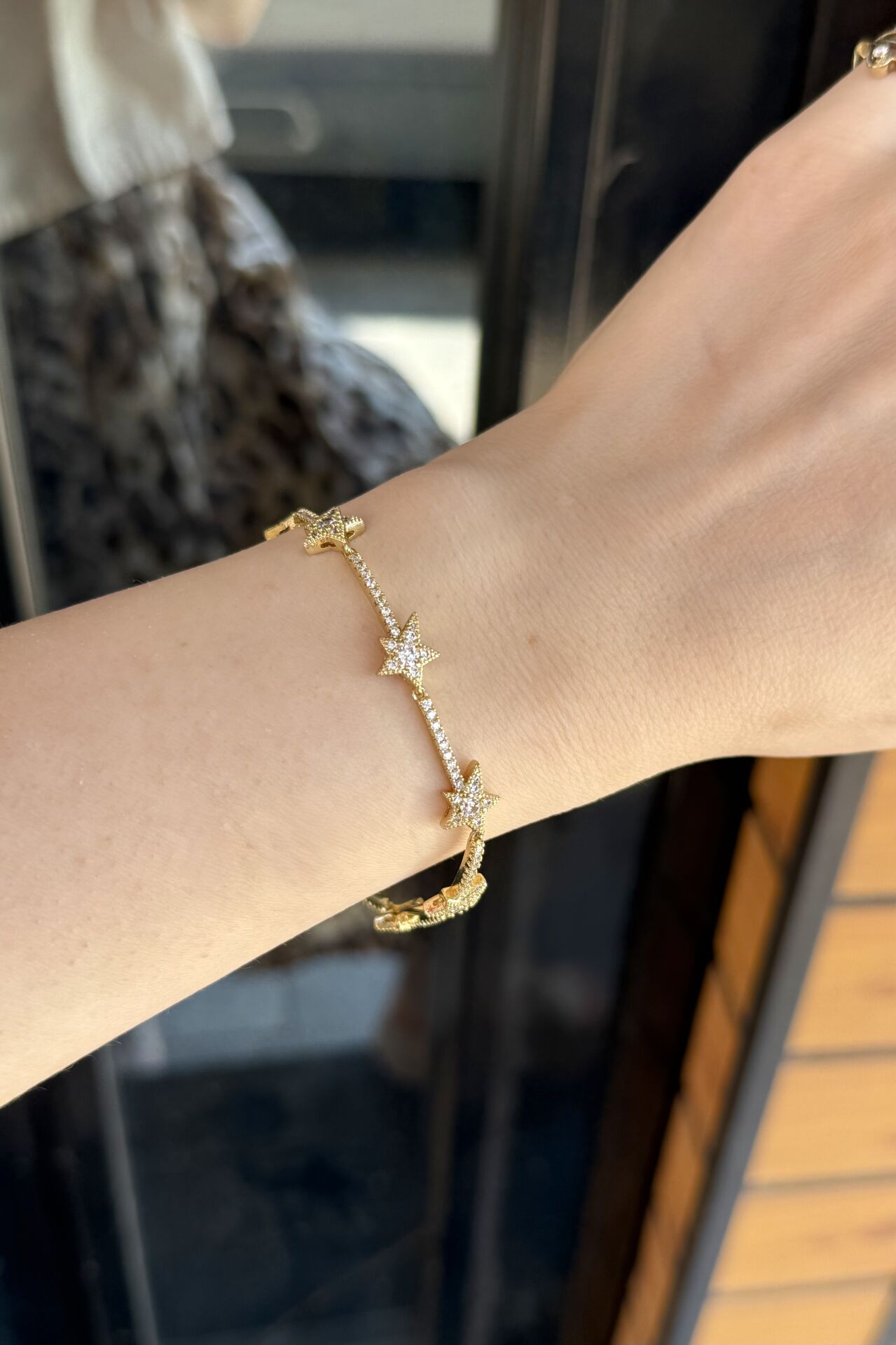 VIP Gömme Taşlı Sıra Yıldız Model Bileklik 17 +2 cm 14K
