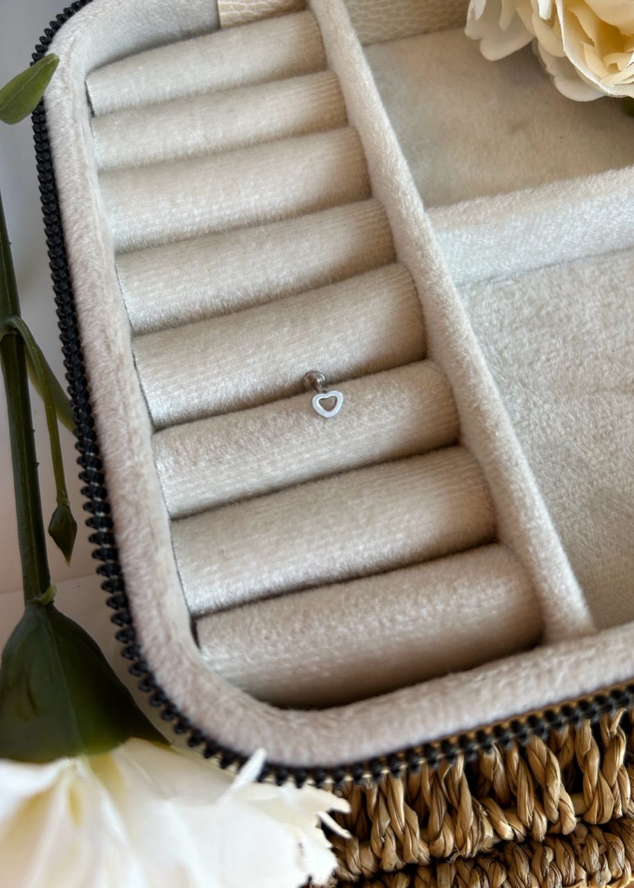 Çelik İçi Boş Kalp Tragus Piercing 8 mm Gümüş Renk