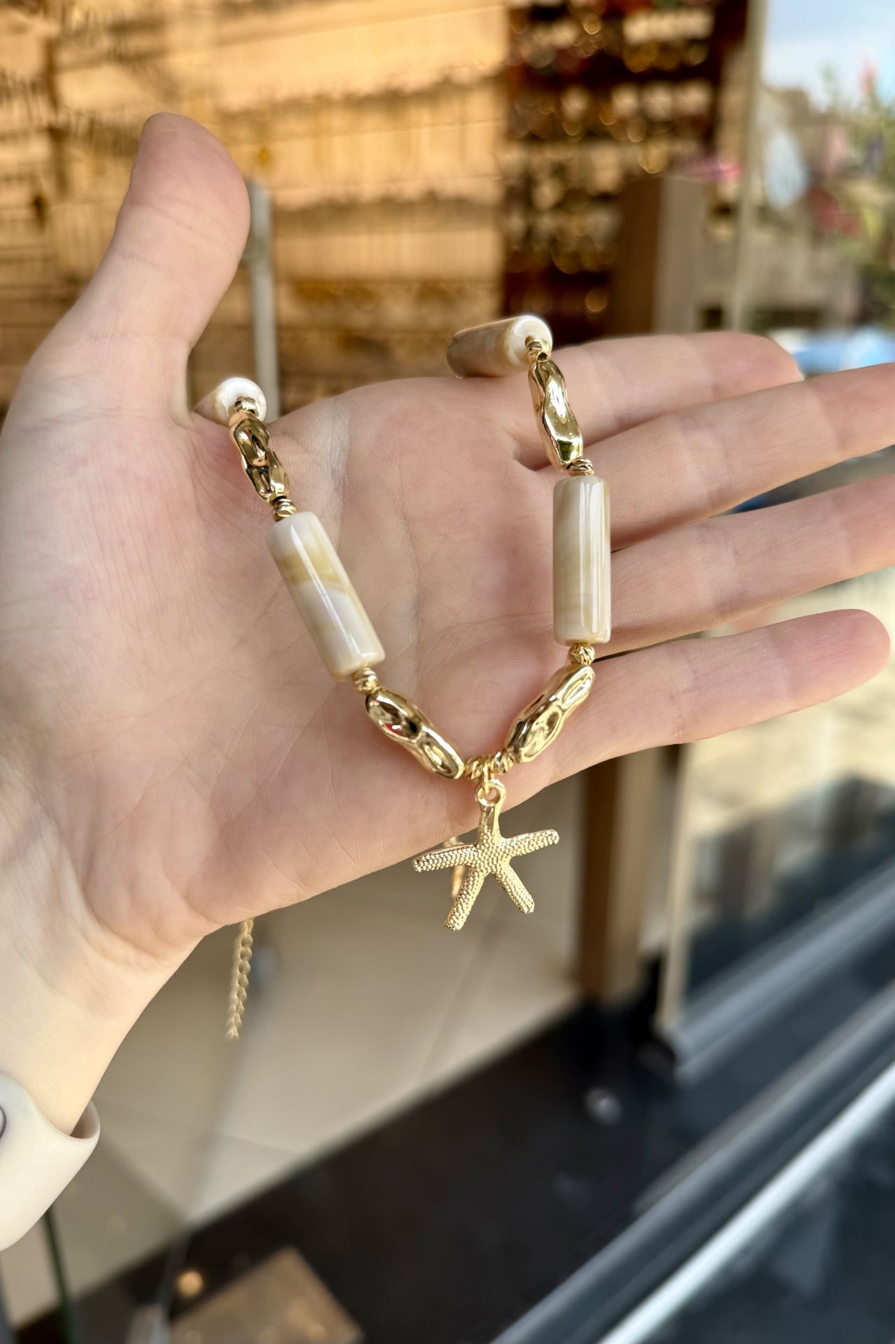 Deniz Yıldızı Uçlu Şerit Krem Boncuk Kolye