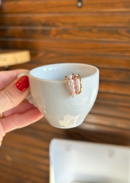 Sıra Taş ve İncili Earcuff Kıkırdak Küpe Fuşya