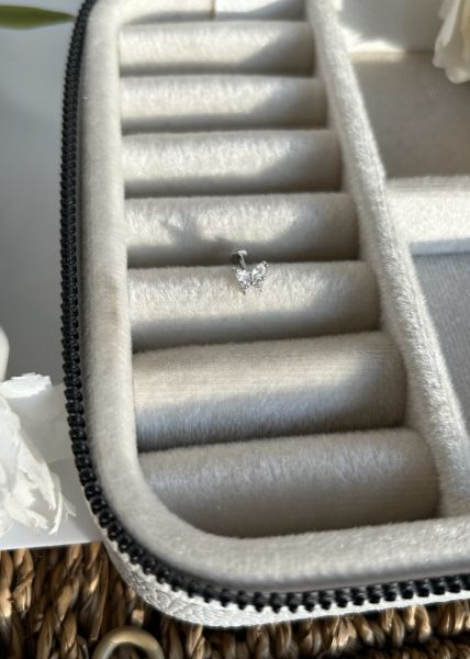 Çelik Taşlı Kelebek Tragus Piercing 8 mm Gümüş Renk
