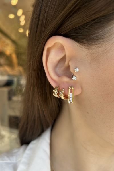 VIP 3 Taşlı Oval Model Klipsli Küpe 22K