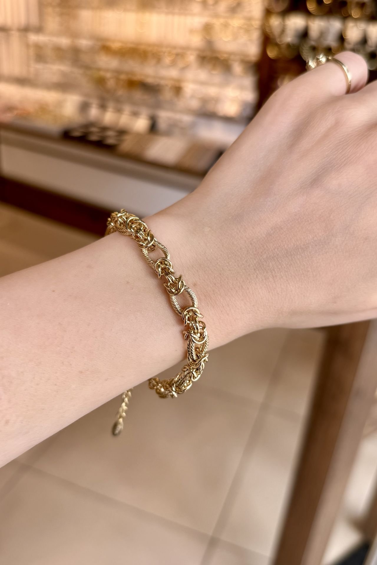 VIP Burgu Detaylı Kral Zincir Bileklik 18 + 3 cm 14K
