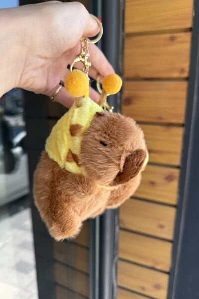 Arılı Kapibara Peluş Anahtarlık Çanta Süsü
