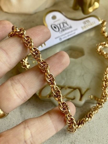 VIP İç İçe Geçmeli Zincir Kolye