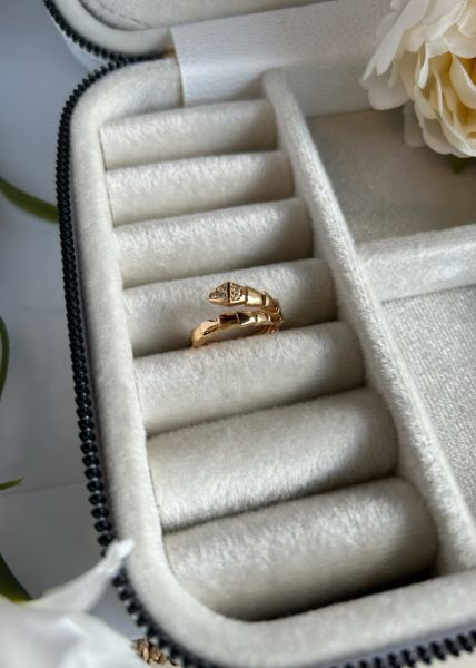 Taş Detay Tırtıklı Ayarlanabilir Yılan Yüzük