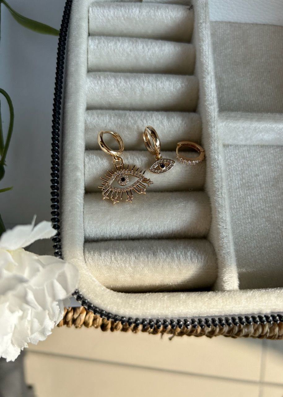 Yıldızlı Göz Detay 3'lü Set Küpe