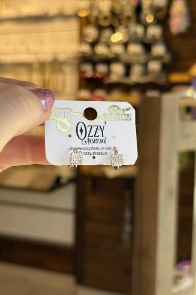 VIP Gömme Taşlı Kare Modelli Küçük Halka Küpe Gümüş Renk