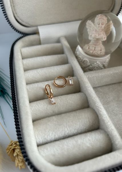 VIP Seri Sallantılı Dikdörtgen Taşlı Küçük Halka Küpe