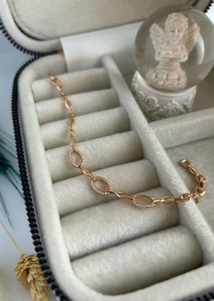 VIP Seri 3 Halka Gömme Taşlı Badem Bileklik 18 + 2 cm