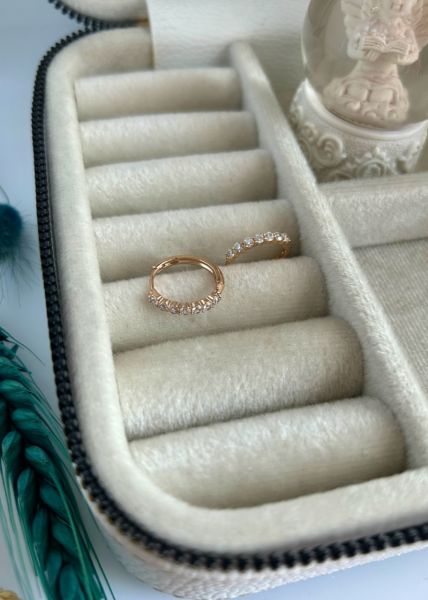 VIP Seri 7 Sıra Taşlı Halka Küpe