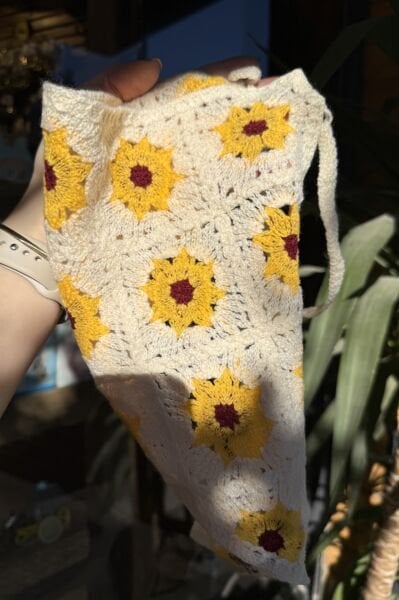 Ay Çiçeği Desenli Örme Bandana