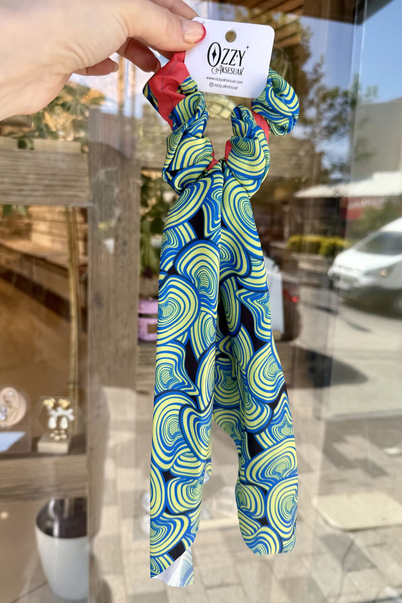 Kuyruklu Lastik Toka 9