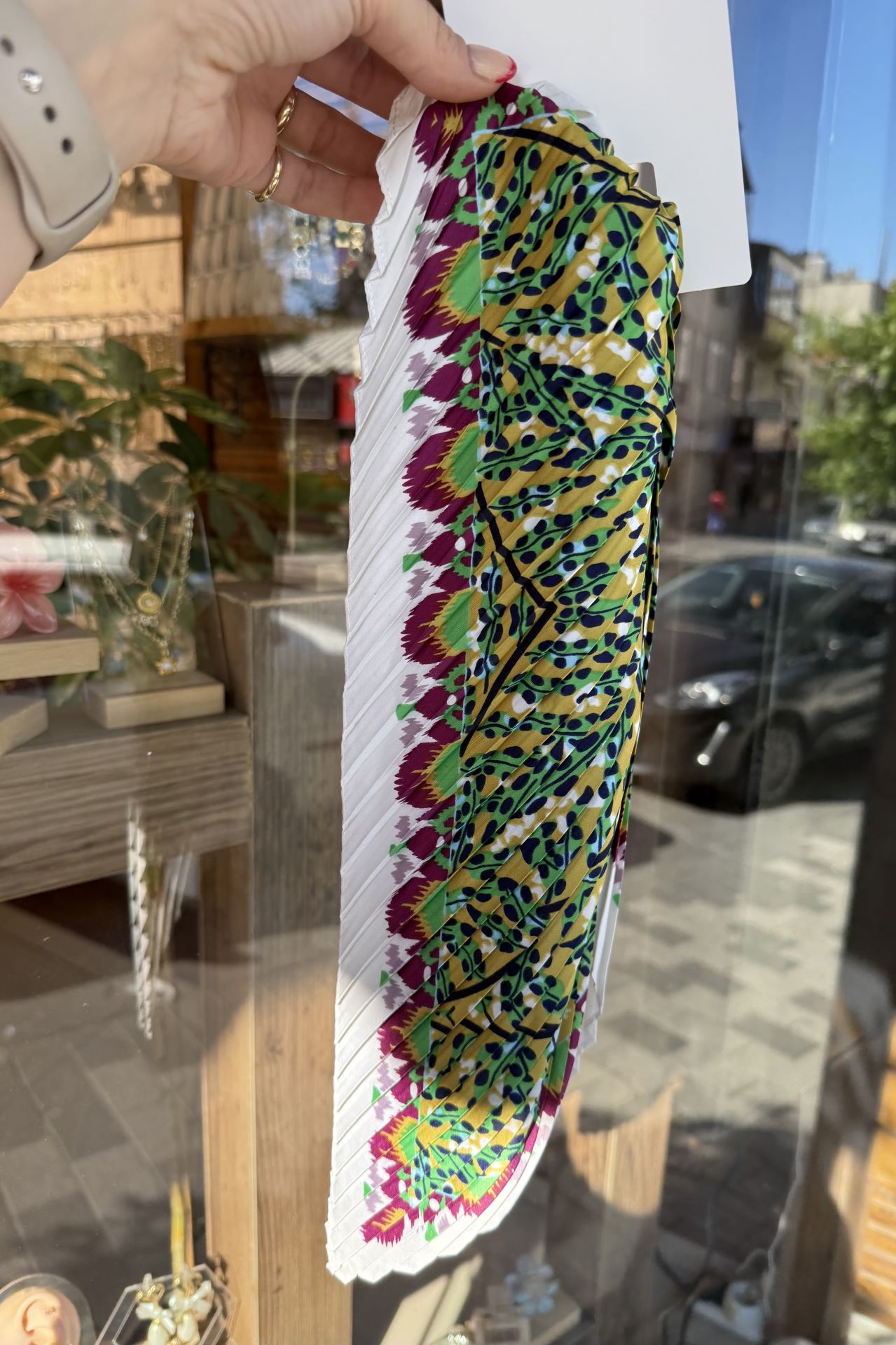 Piliseli Fular Yaprak Desen