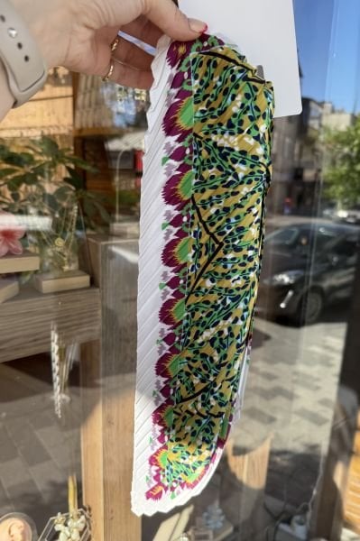 Piliseli Fular Yaprak Desen