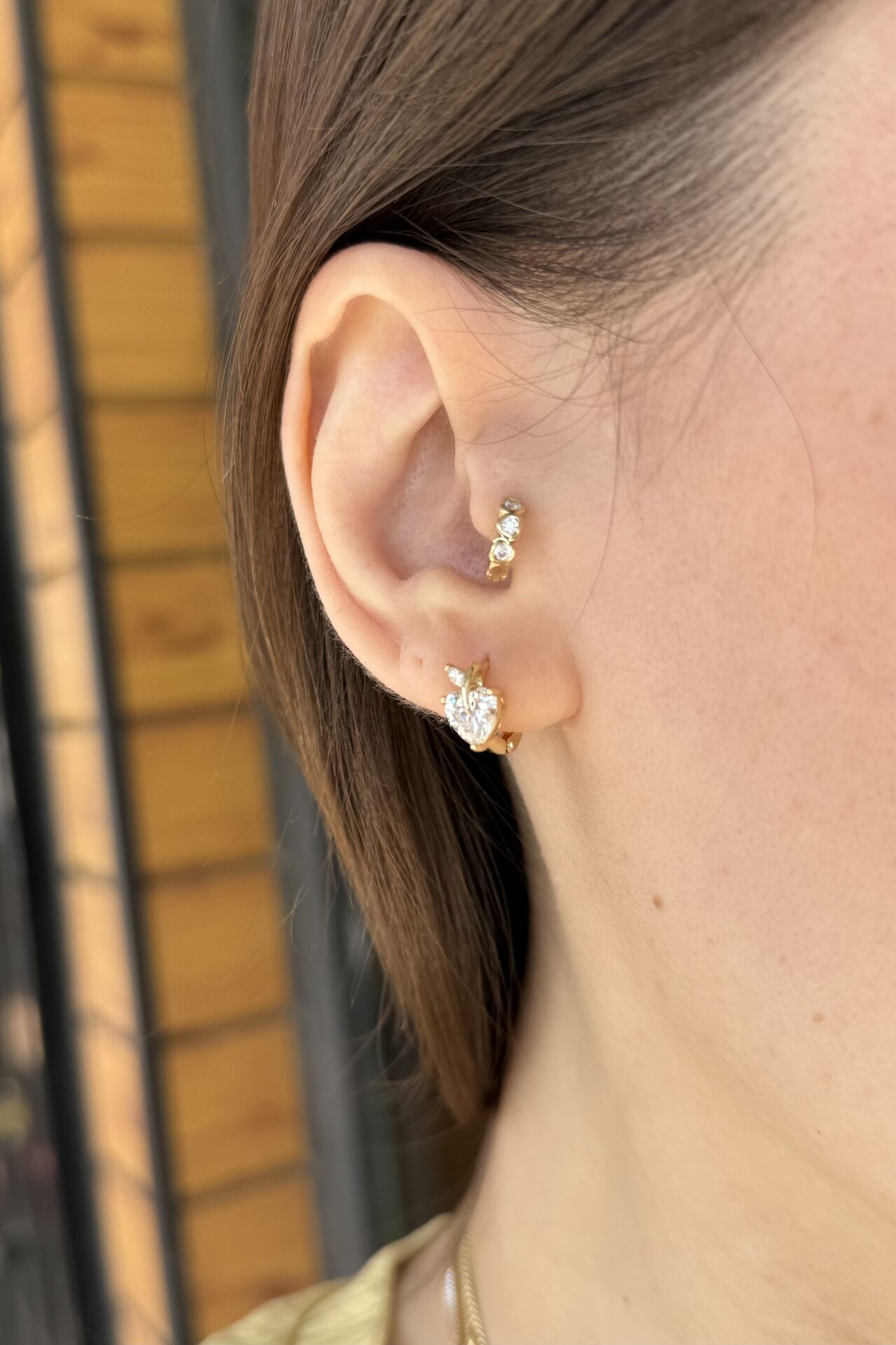 VIP Zirkon Taş Çilek Model Küçük Halka Küpe 14K