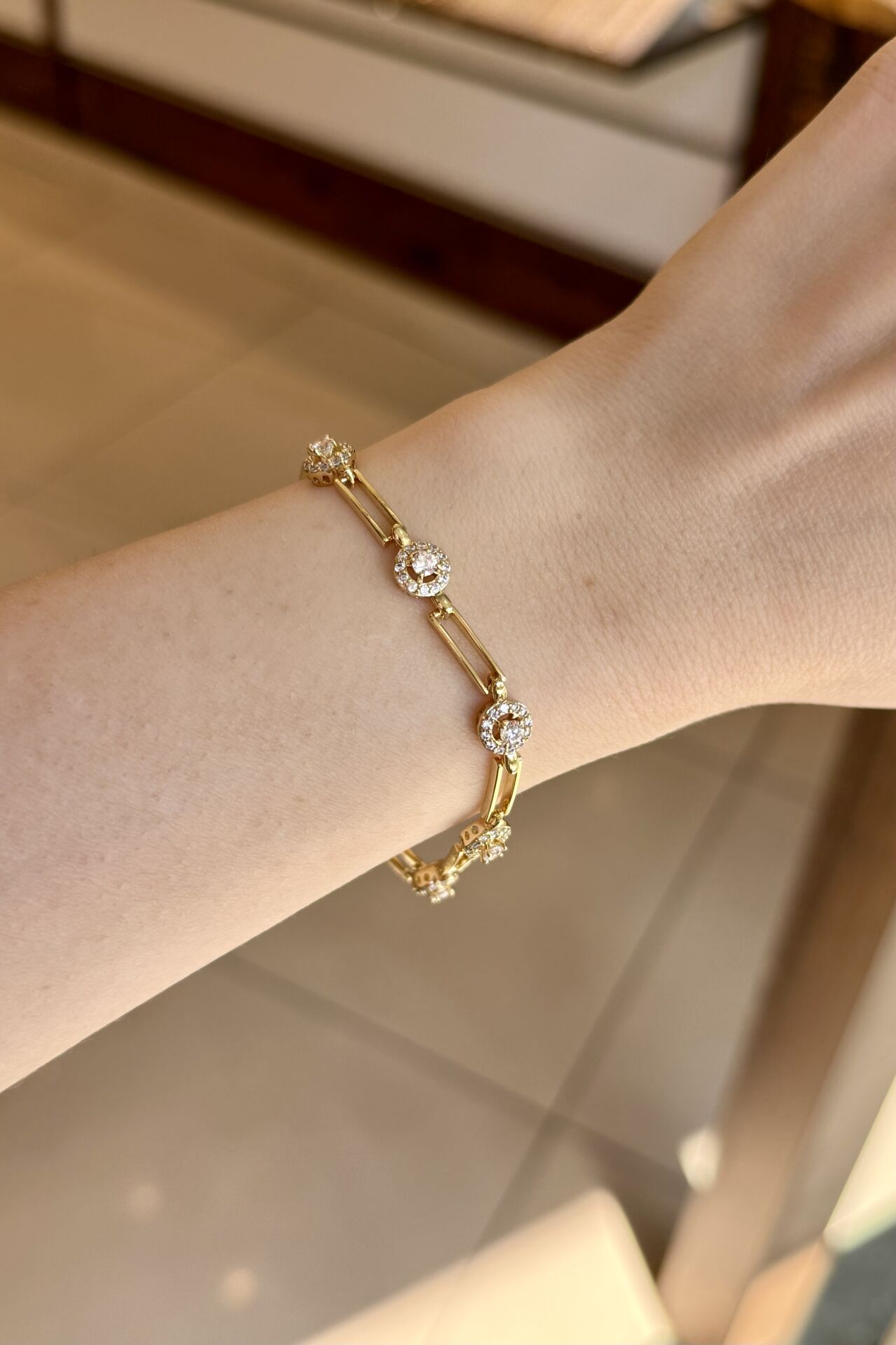 VIP Coronet Taş Sıralı Ataç Model Bileklik 19 cm 14K