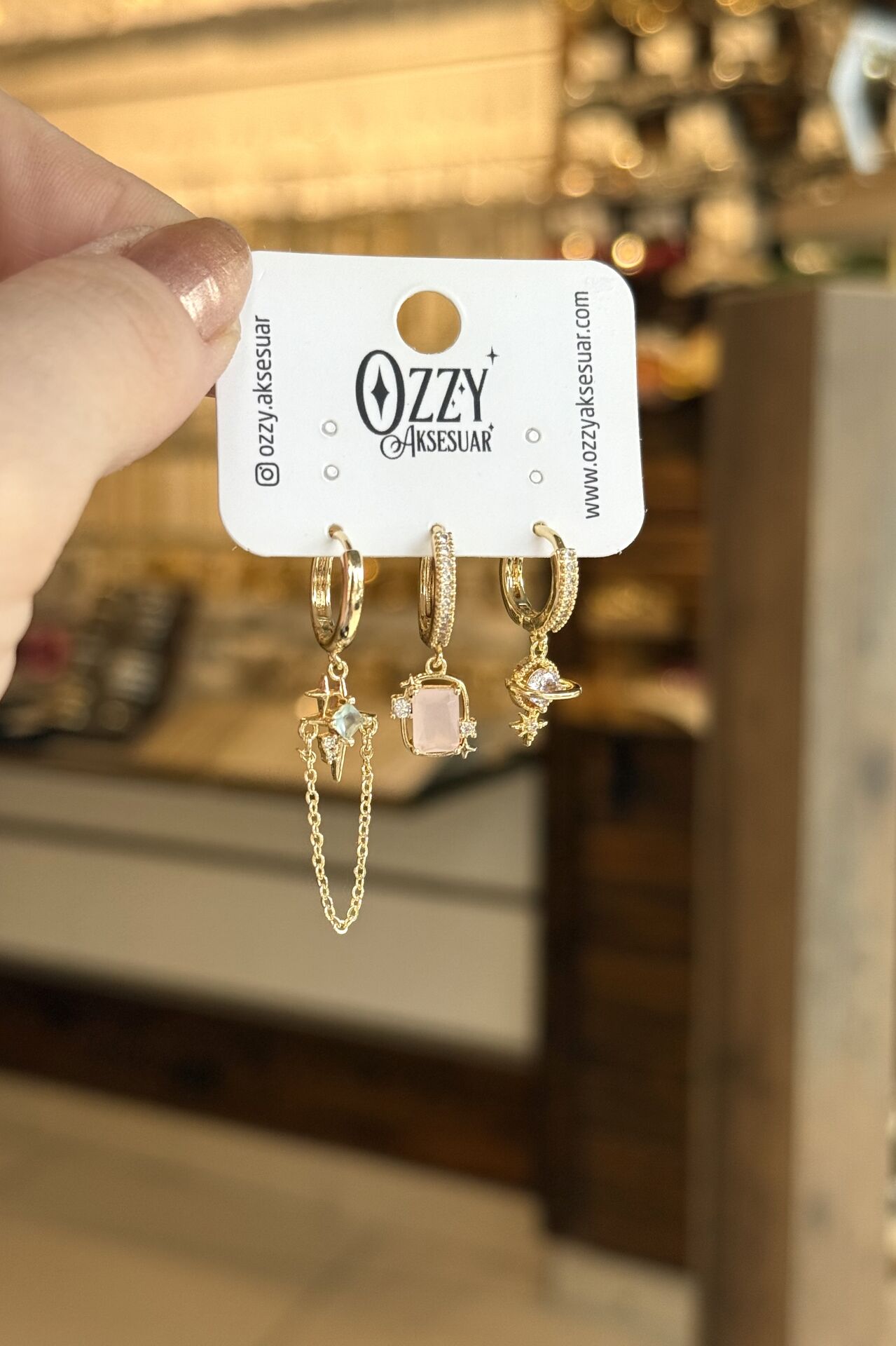 VIP Zincir Detaylı Yıldız Model 3'lü Set Küpe