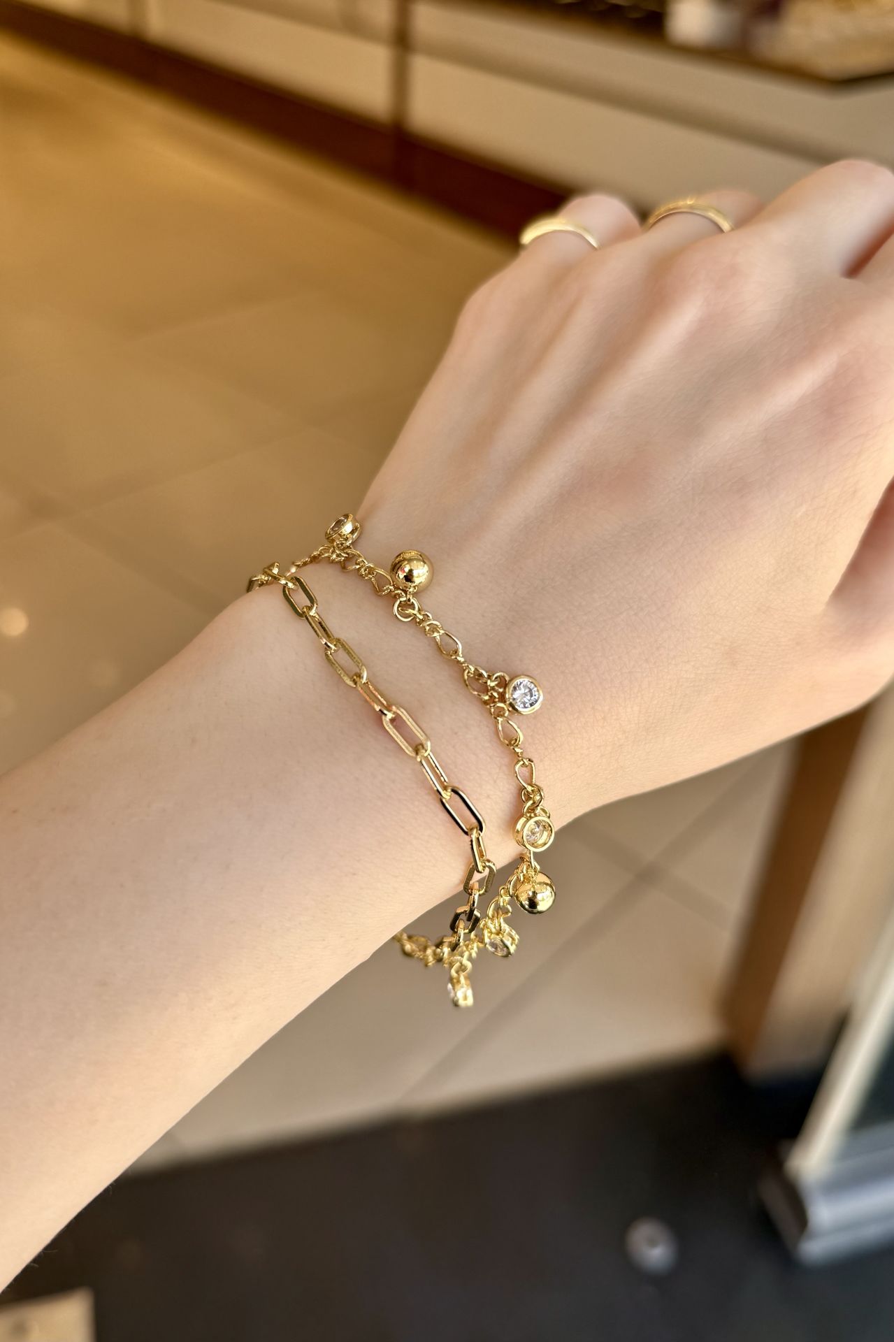 VIP Sıra Taş ve Top Sallantılı Çift Zincir Bileklik 18 + 3 cm 14K