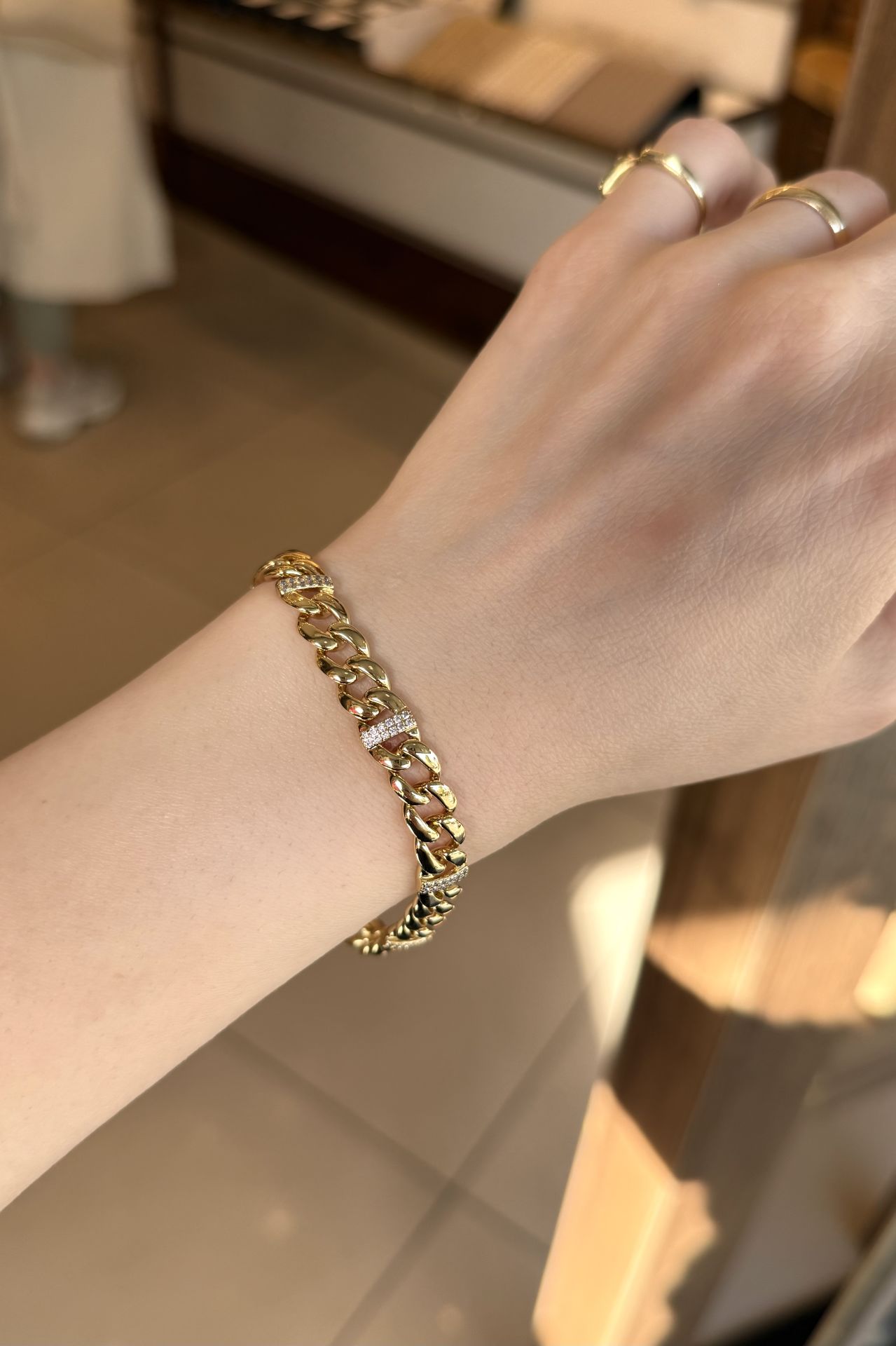 VIP Çift Sıra Gömme Taşlı Kemer Detay Zincir Bileklik 17 + 2 cm