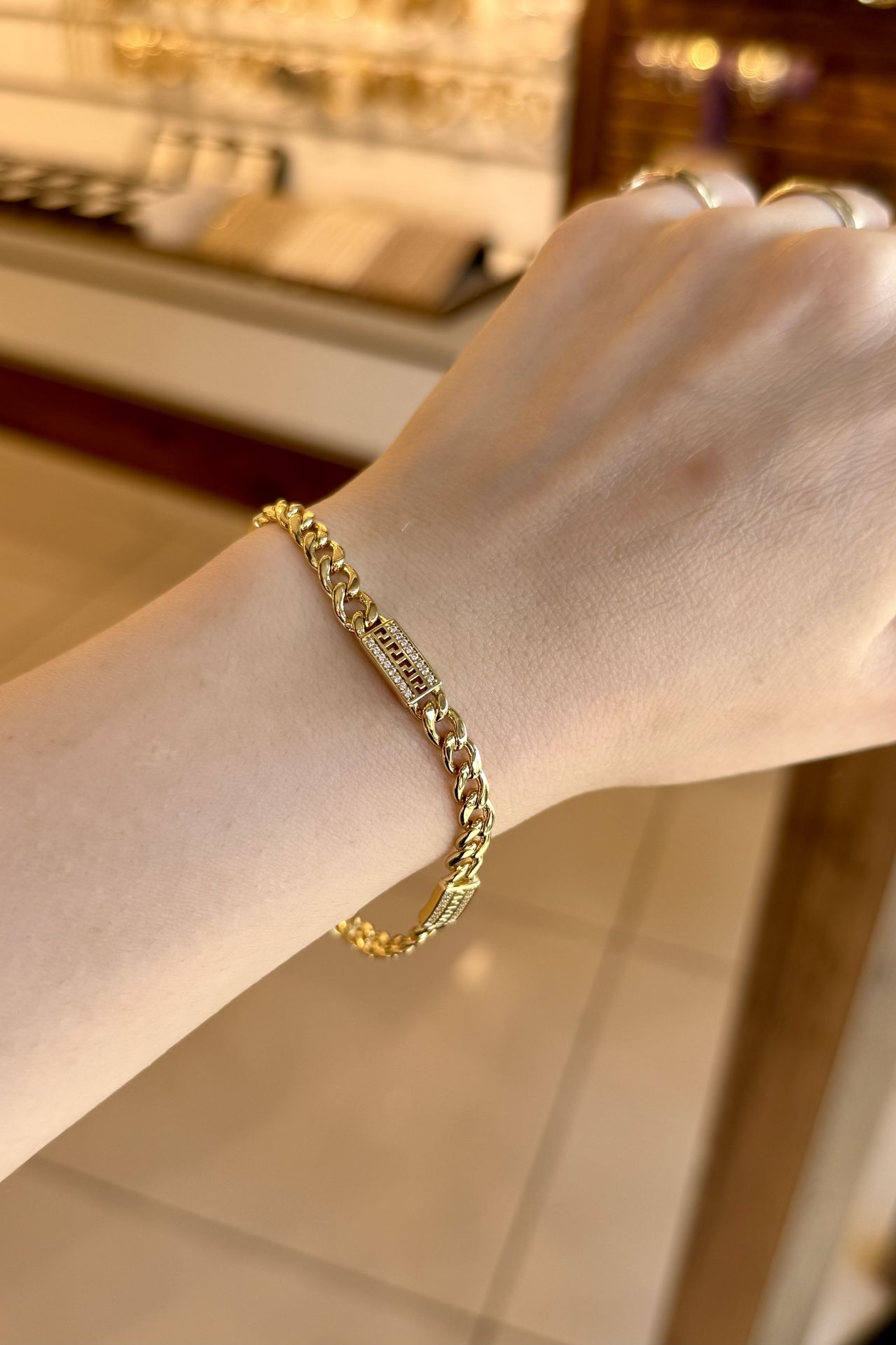 VIP Taşlı 3 Tokalı Zincir Bileklik 17 + 2 cm