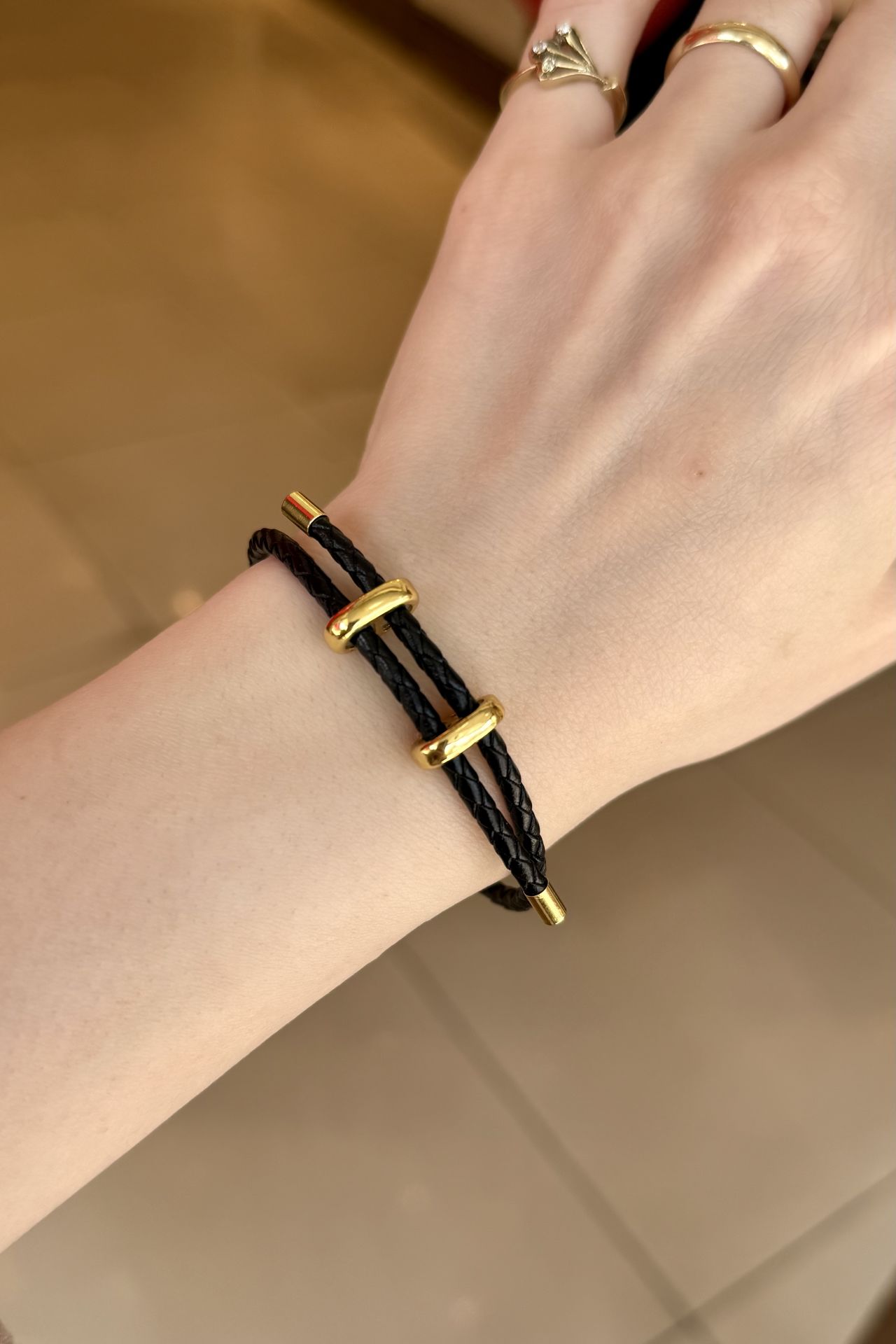 Çelik Kemerli Ayarlanabilir Örme Bileklik Siyah