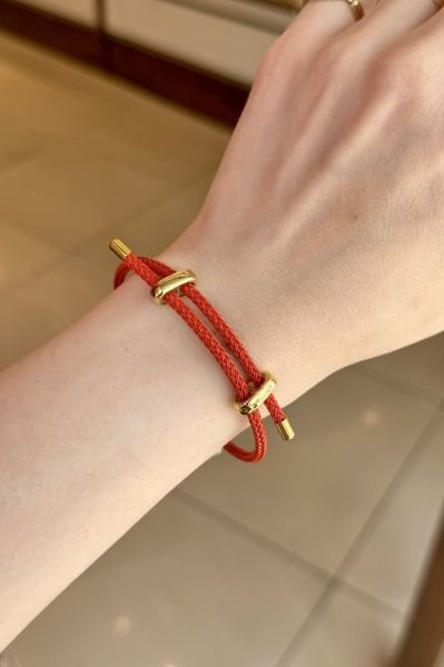 Çelik Kemerli Ayarlanabilir Örme Bileklik Kırmızı