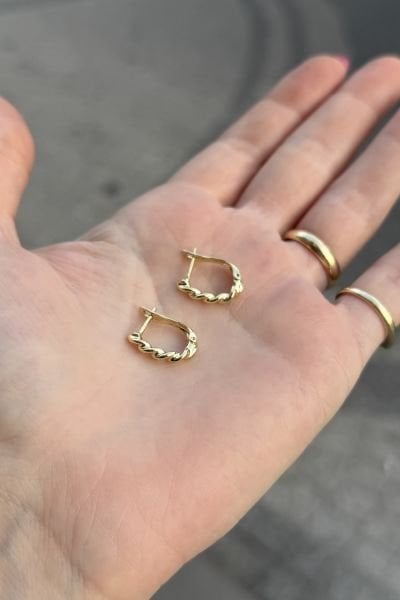 VIP Önü Kıvrımlı Oval Halka Küpe 14K