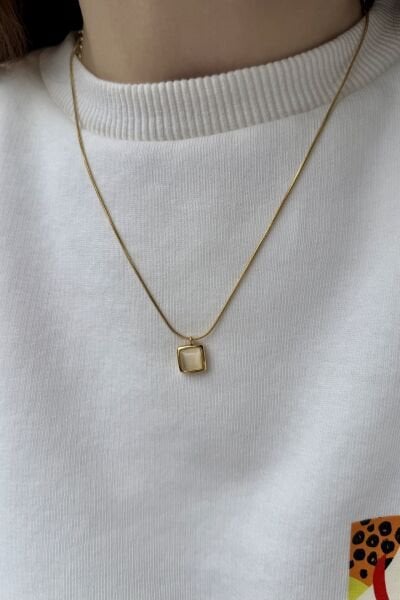 Sedefli Kare Taşlı Çelik Kolye 45 cm