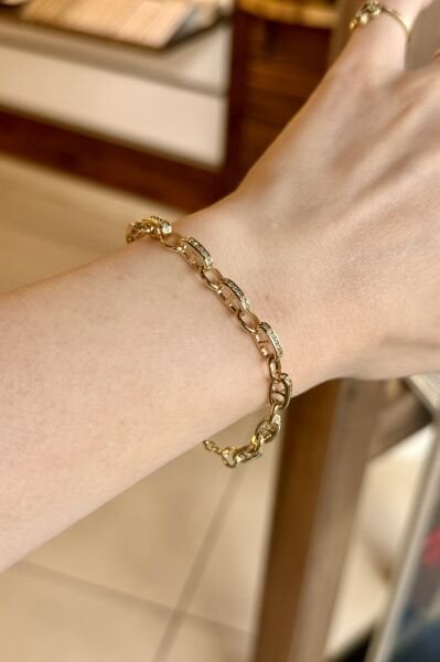 VIP Kemeri Sıra Gömme Taşlı Oval Halka Zincir Bileklik 18 cm