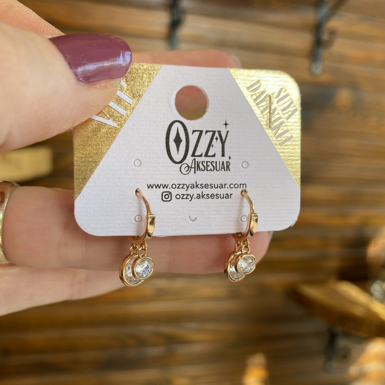 VIP Seri Çift Taşlı Shakira Küpe