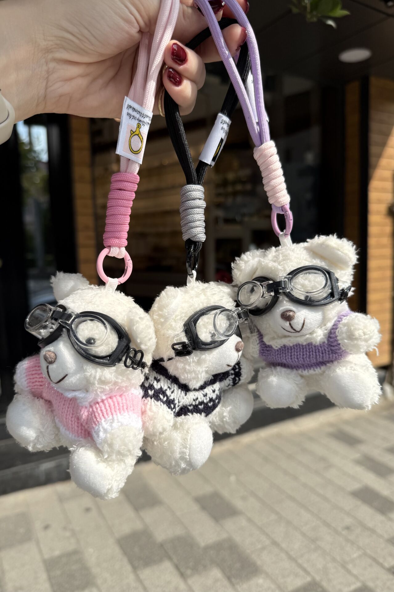 Kazaklı Beyaz Peluş Ayıcık Çanta Charmı Anahtarlık