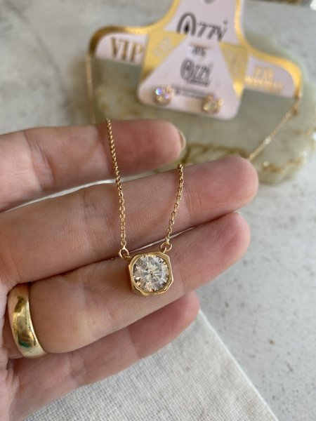 VIP Seri Tek Taşlı Kolye Küpe Set