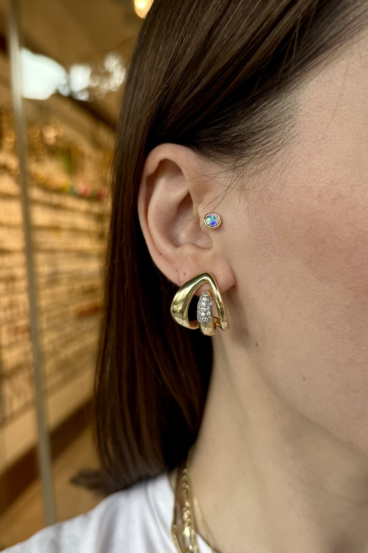 Ortası Gömme Zirkon Taşlı 3 Sıralı Damla Model Küpe 14K