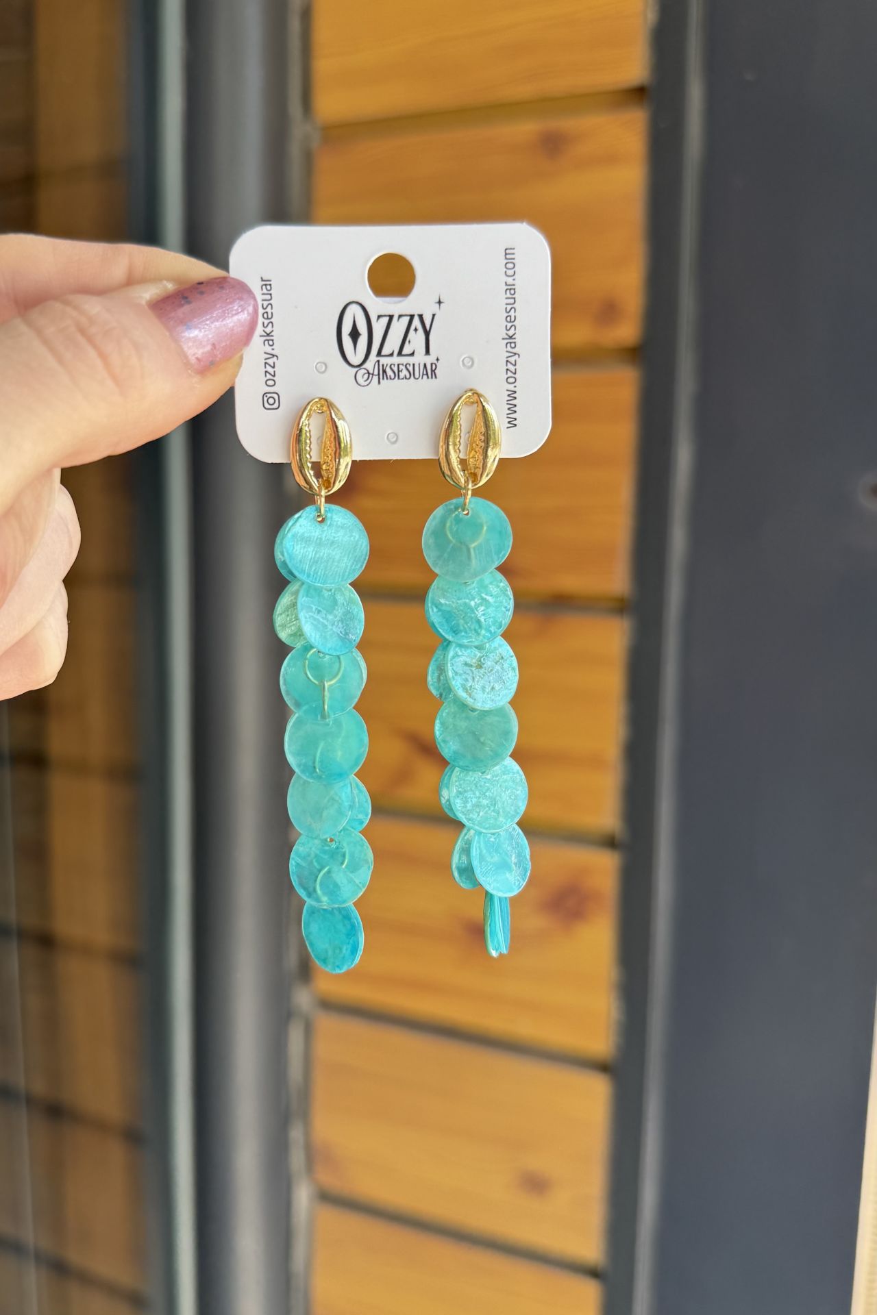 Pullu Gerçek Sedef Midye Küpe Mavi