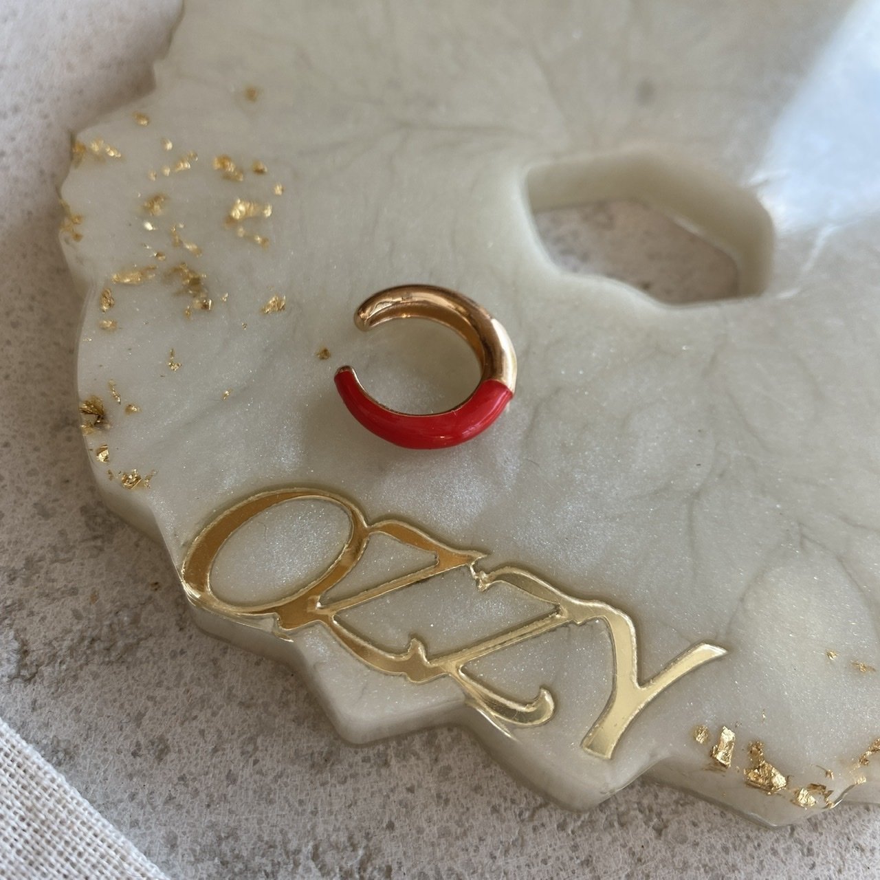 Kırmızı Mineli Halka Earcuff