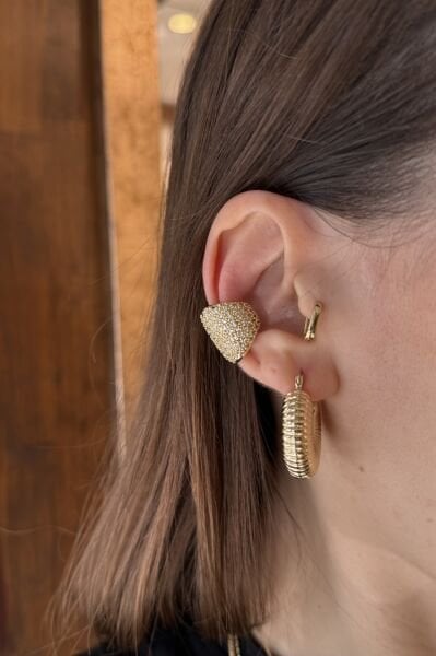 Gömme Taş İşlemeli Oval Earcuff Kıkırdak Küpe 14K