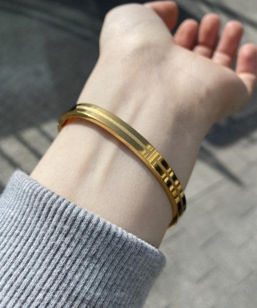 Çelik Üzeri T Desen Kelepçe Bileklik