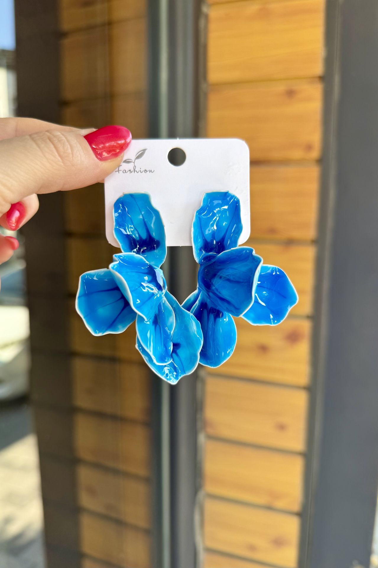 Marka Model Desenli Çiçek Küpe Mavi