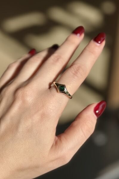 Karo Taş Ayarlanabilir Yüzük Yeşil Taş