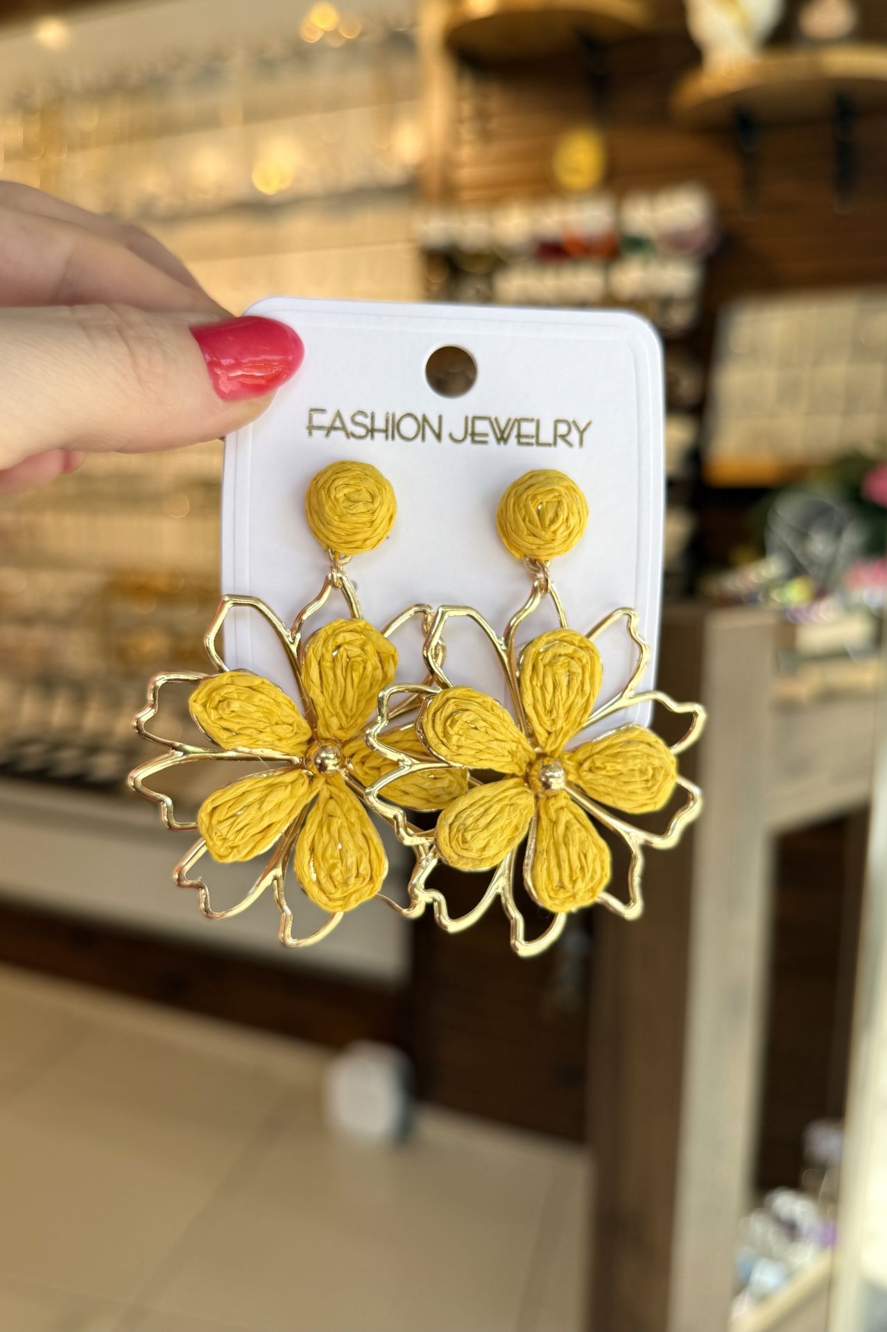 Hasır Örgü Sallantılı Çiçek Küpe Sarı