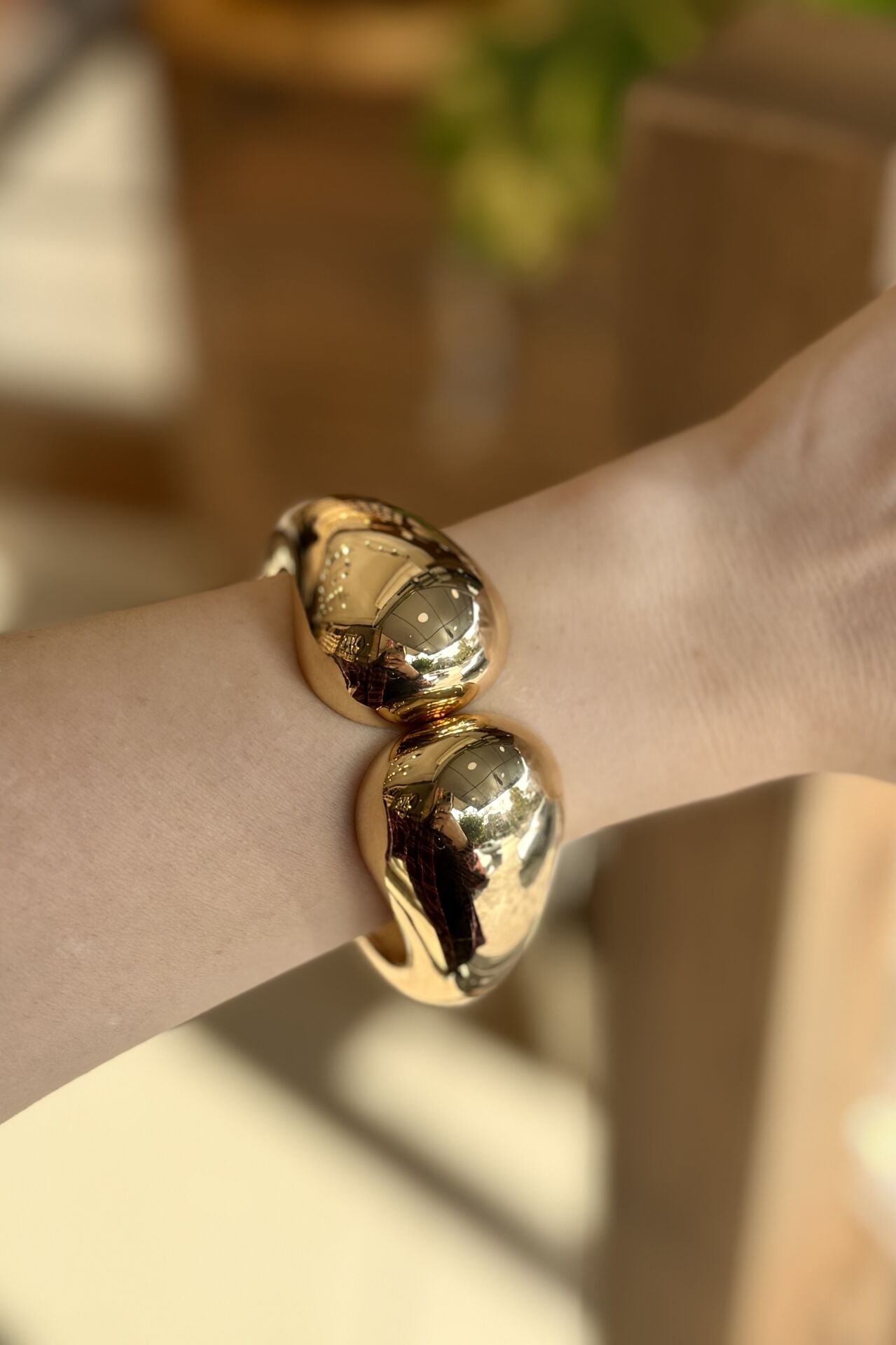 Kavuşan Model Kelepçe Bileklik