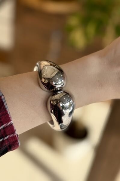 Kavuşan Model Kelepçe Bileklik Gümüş Renk