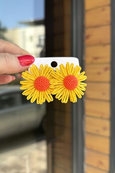 Boncuklu Hasır Çiçek Küpe