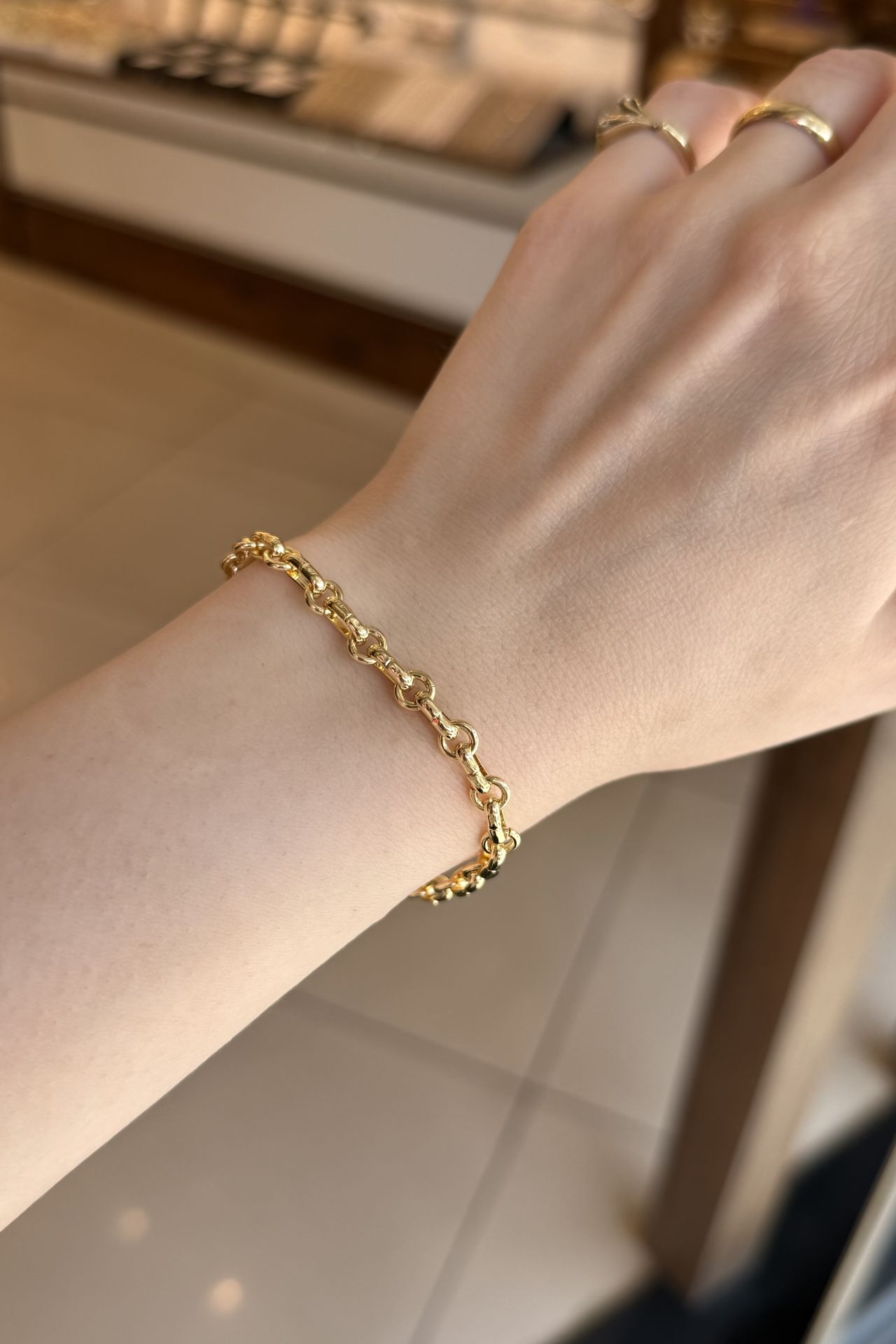 VIP Halka ve Oval Sıra Zincirli Minimal Bileklik 15 + 4 cm 14K