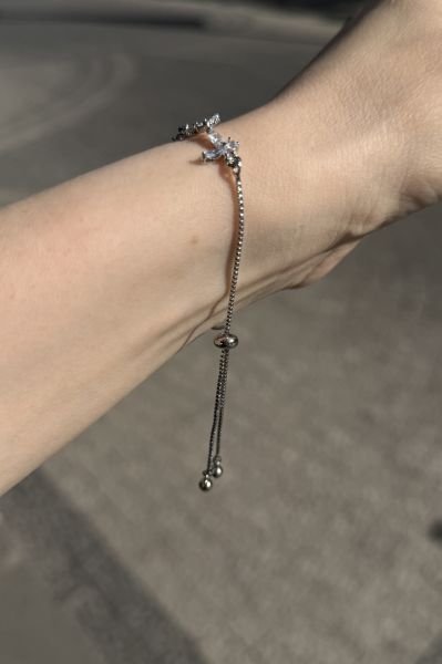 Zirkon Taşlı Sıra Kelebek Model Asansör Bileklik Gümüş Renk