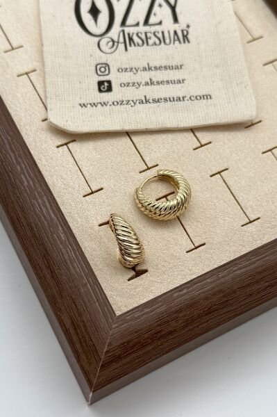 VIP Sarmal Detay Bombeli Halka Küpe