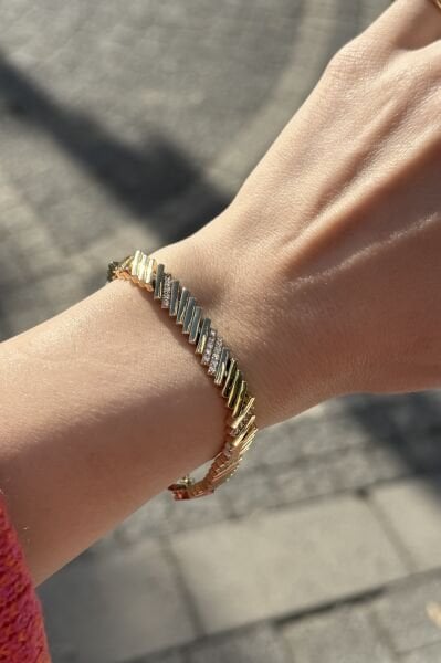 VIP Gömme Taş Detaylı Yatay Şerit Bileklik 17 + 2 cm