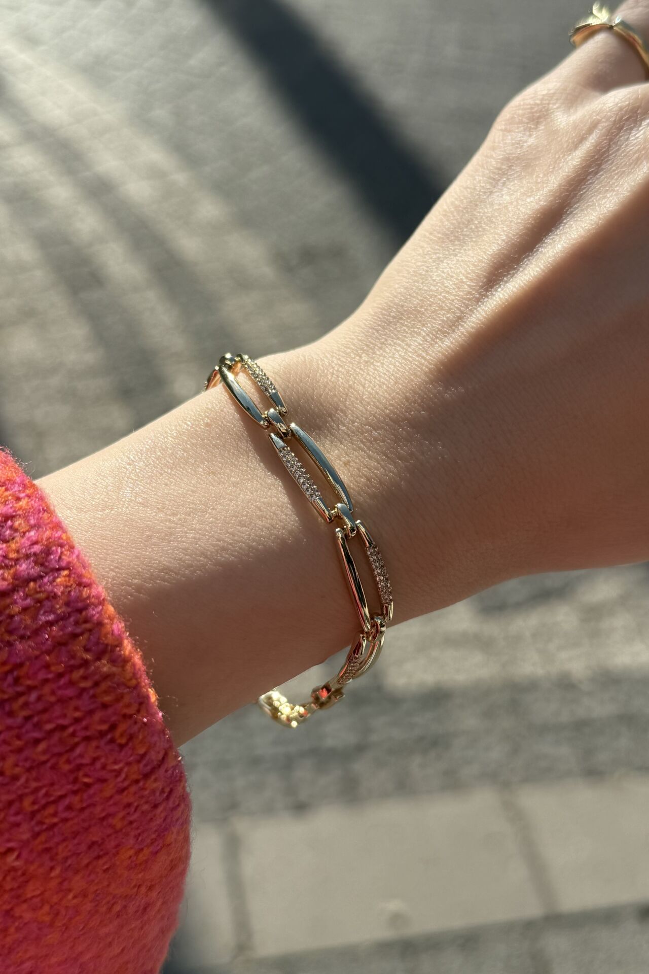 VIP Gömme Taş Detaylı Sıra Oval Model Bileklik 17 + 2 cm 14K