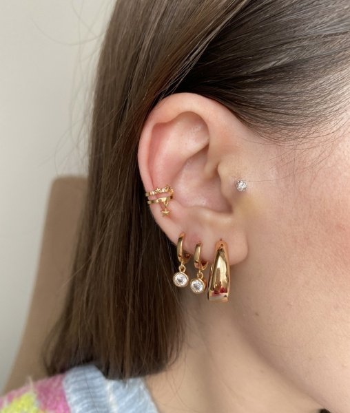 VIP Seri Sallanan Yıldız Detaylı Minik Earcuff Kıkırdak Küpe